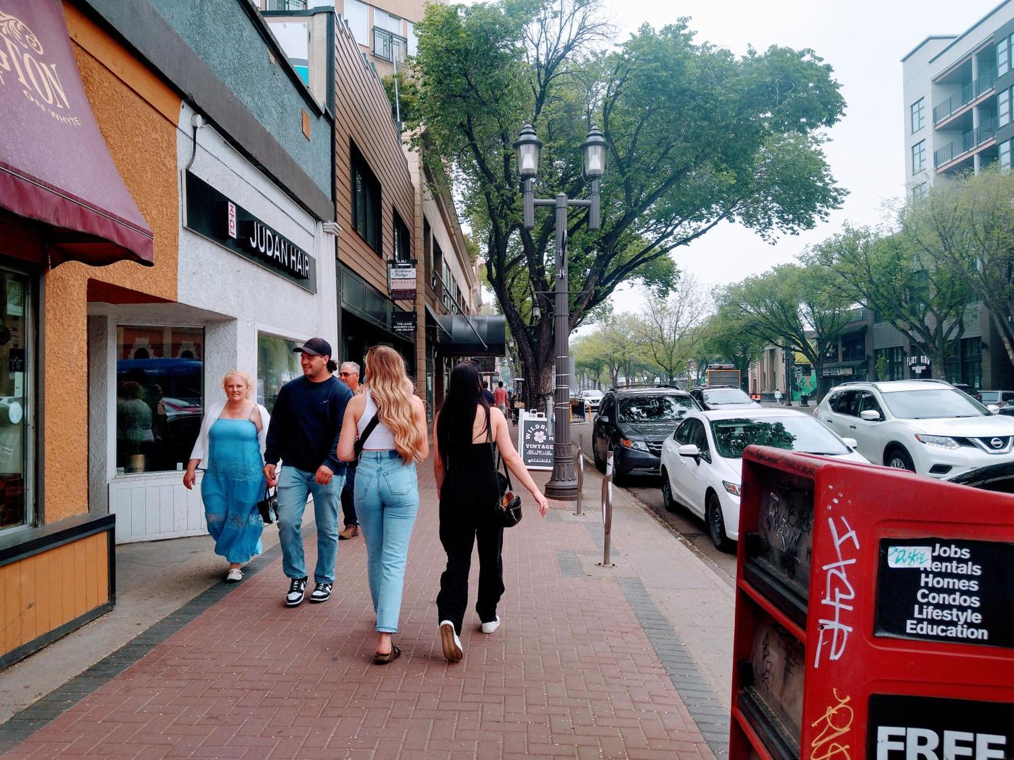 U Of A Homestay, Trails & Whyte Ave เอดมันตัน ภายนอก รูปภาพ
