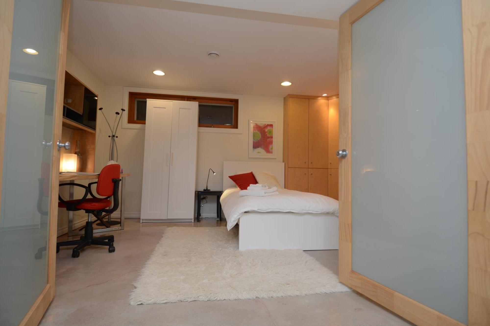 U Of A Homestay, Trails & Whyte Ave เอดมันตัน ภายนอก รูปภาพ