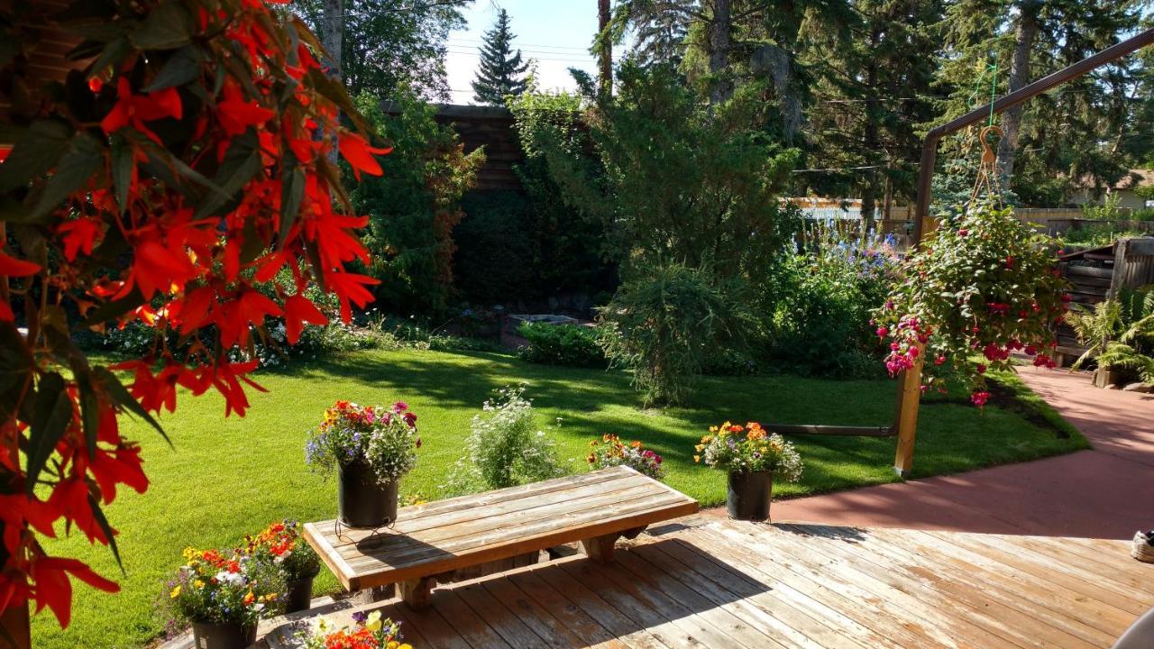 U Of A Homestay, Trails & Whyte Ave เอดมันตัน ภายนอก รูปภาพ
